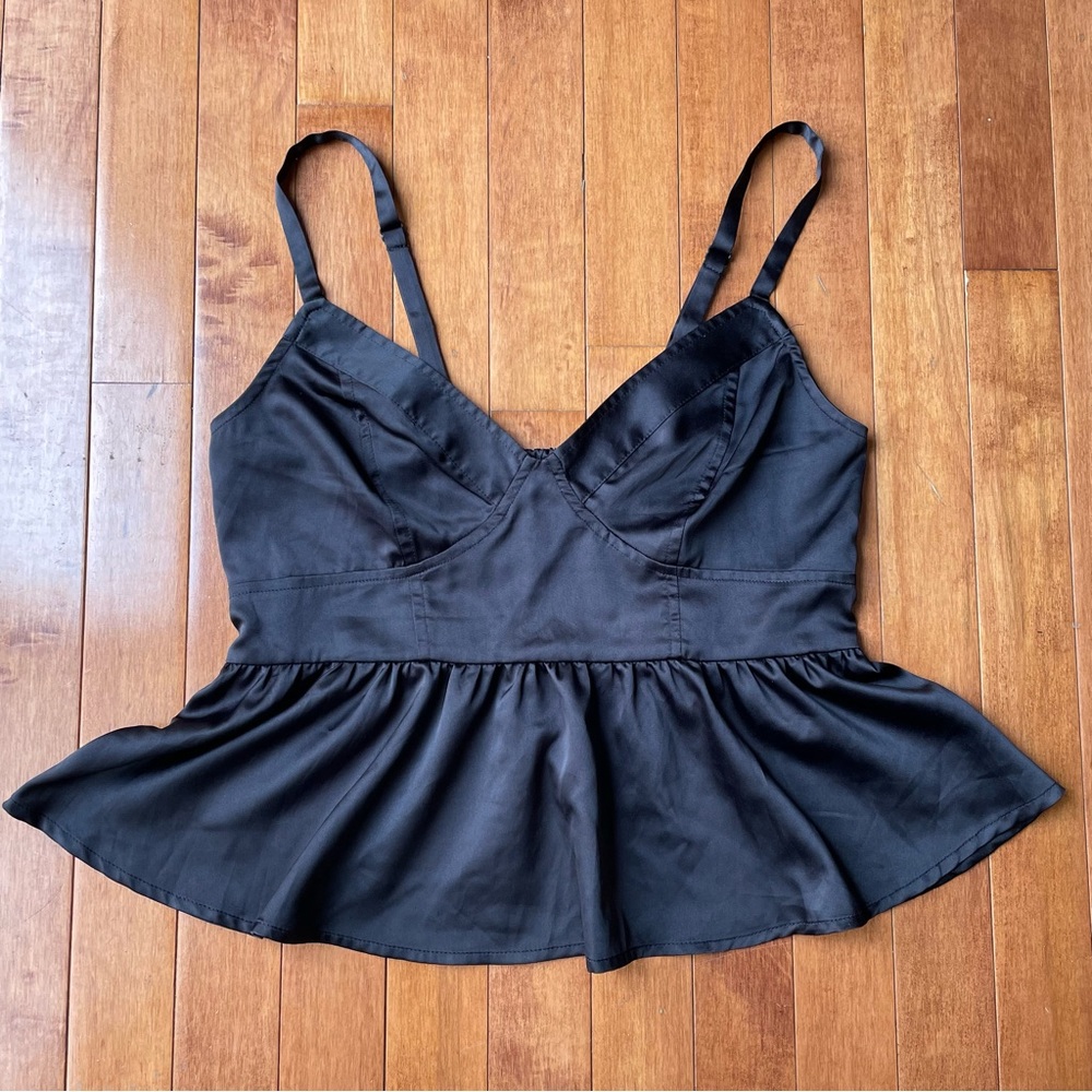 Chloe & Katie‎ Black Satin Peplum Cropped Cami Top